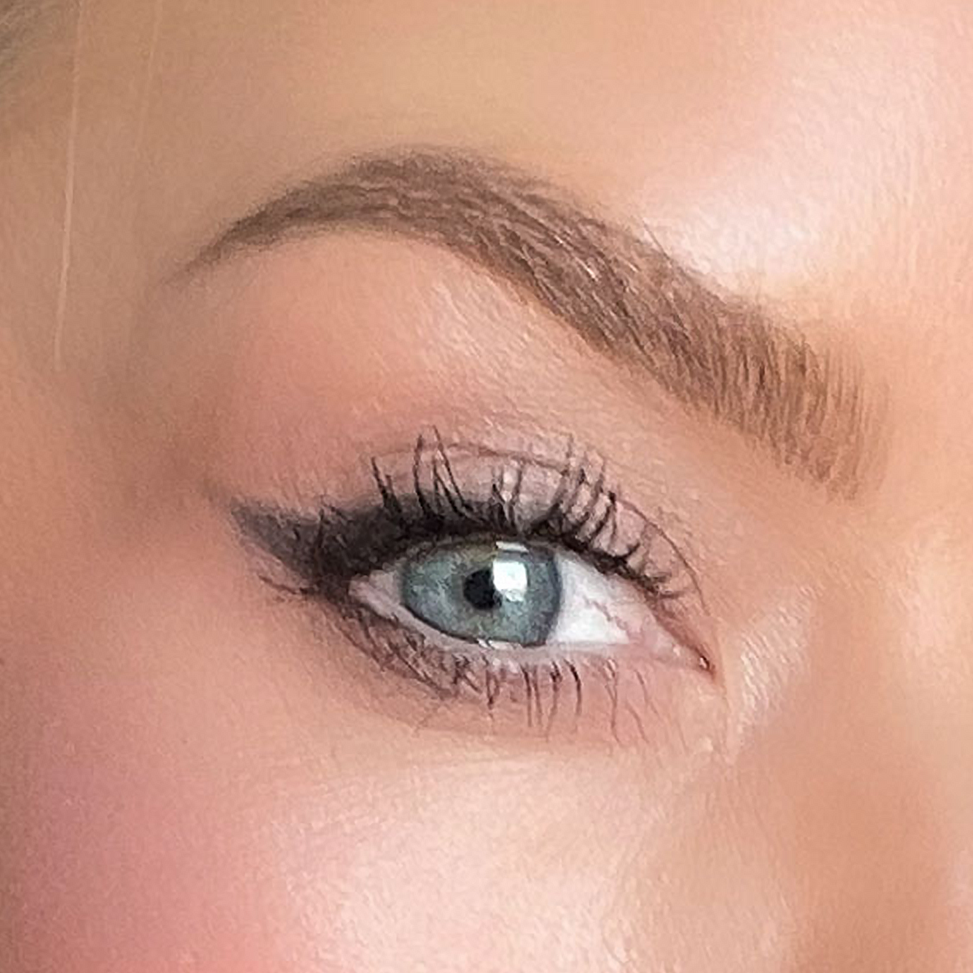 BrowSense® Long Lasting Brow Defining Pencil - Ash Brown