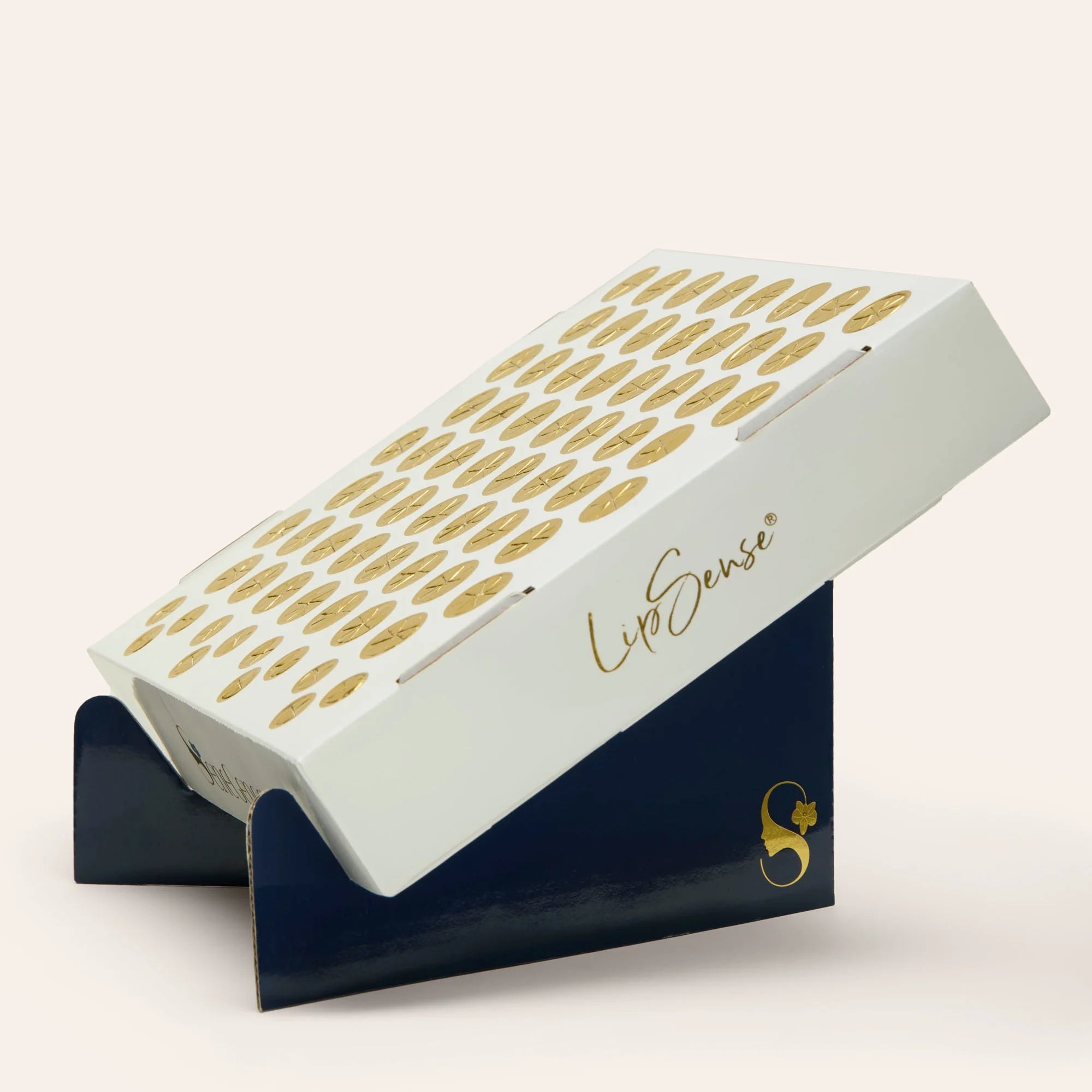 senegence-lip-eye-cosmetics-display